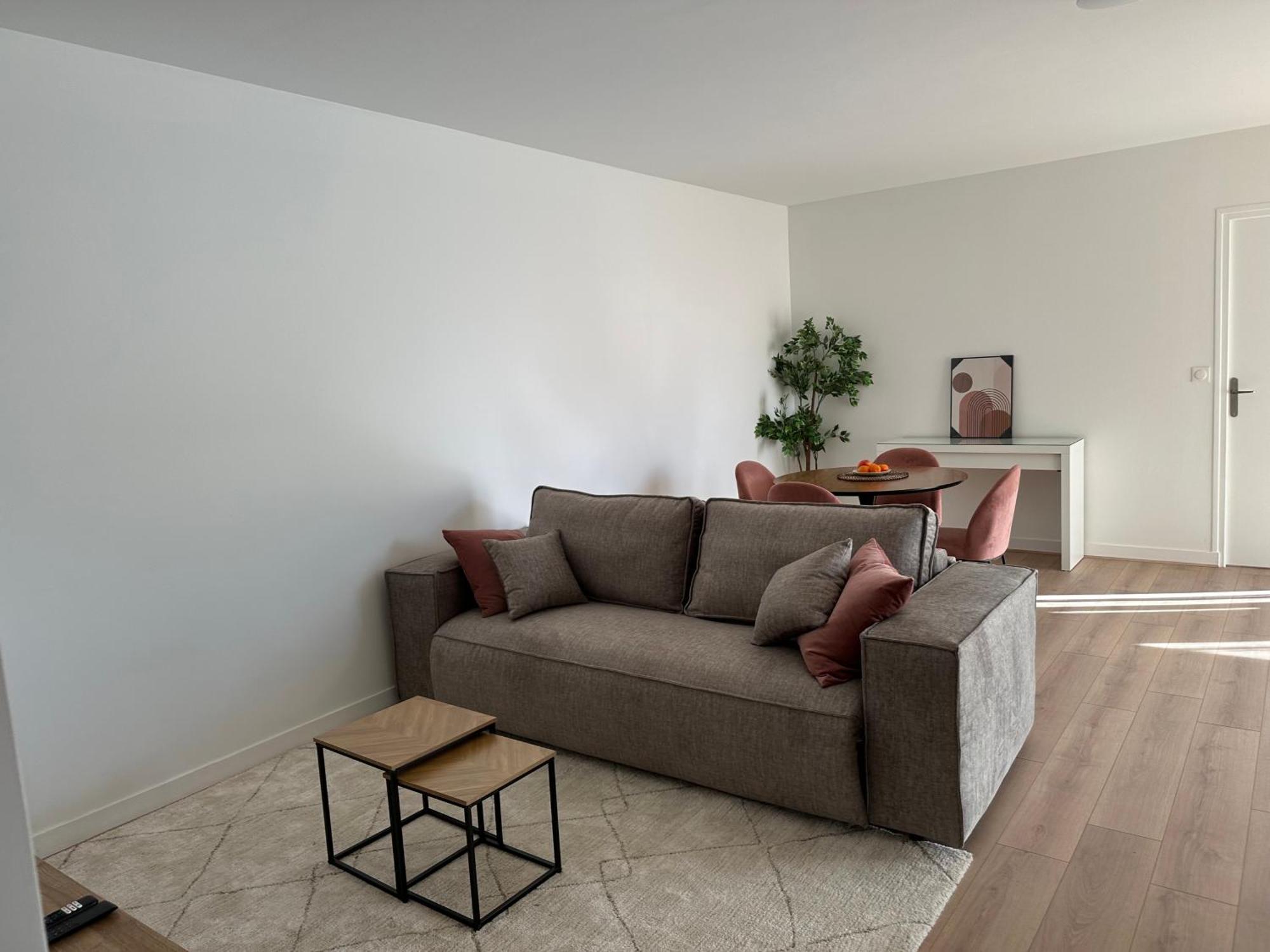 Appartement Proche Paris-Aeroport Cdg-Gare-Disney Villiers-le-Bel Esterno foto