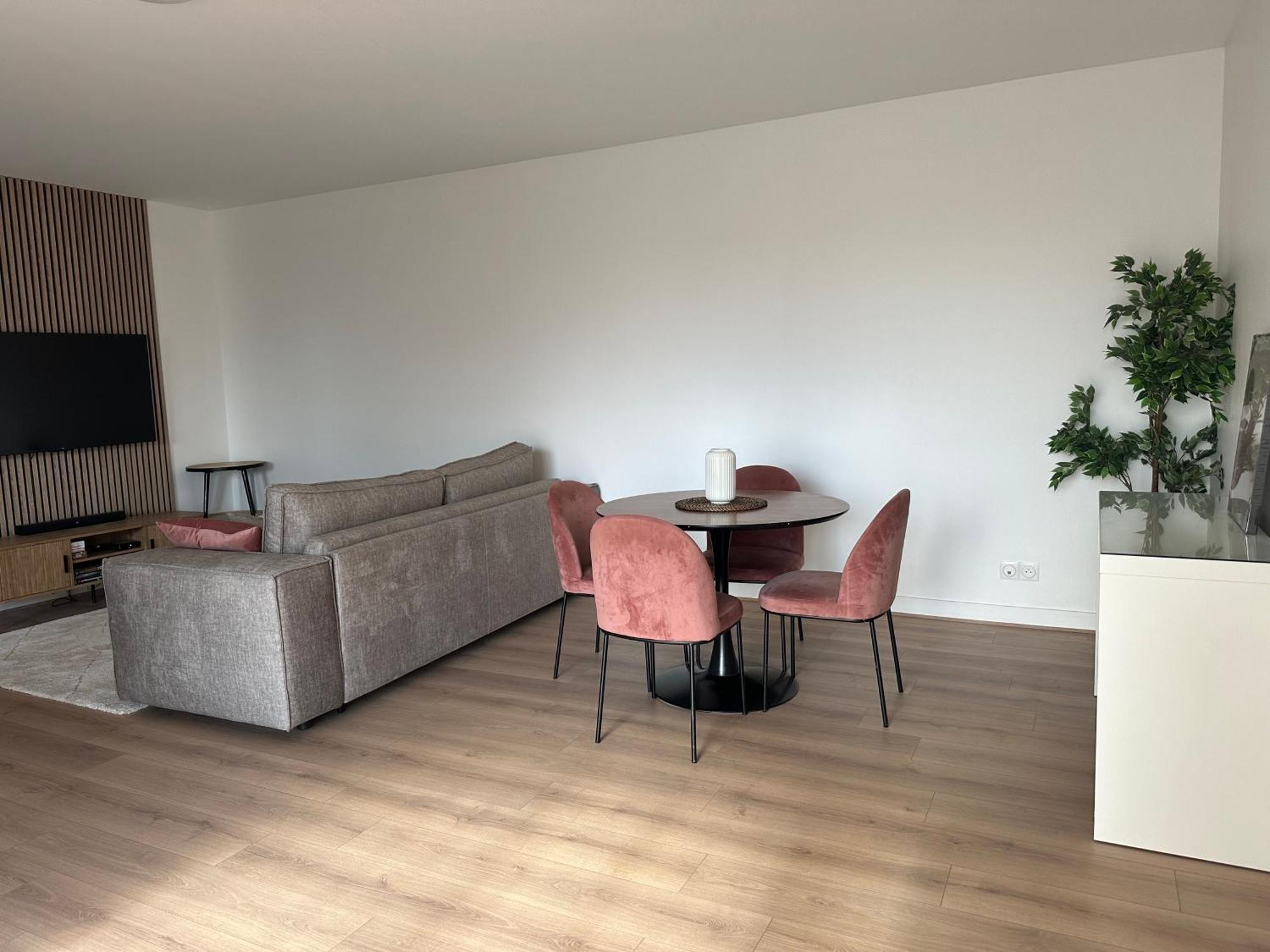 Appartement Proche Paris-Aeroport Cdg-Gare-Disney Villiers-le-Bel Esterno foto